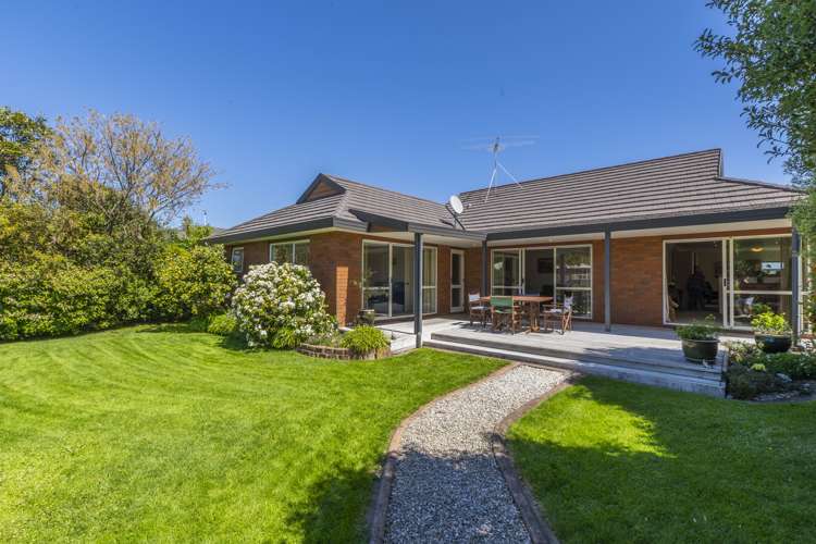 9 Lorna Irene Drive Raumati South_15