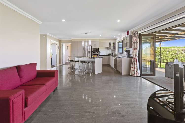 10 Matariki View Welcome Bay_12