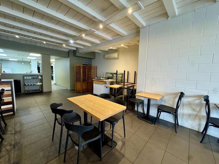 87 Main Highway Ellerslie_5