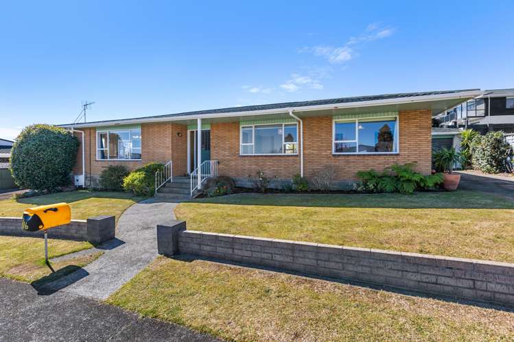 16 Bronte Place Whalers Gate_26