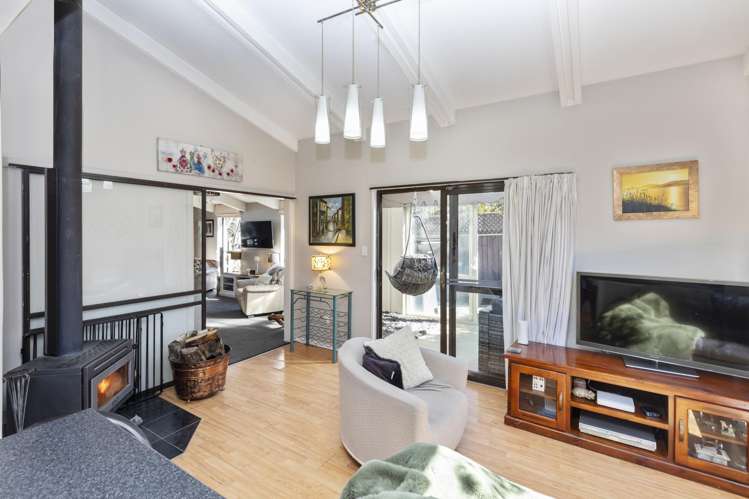 54 Ambleside Drive Burnside_3