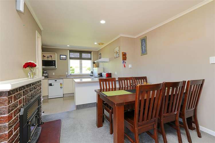 206 Leo Street Akina_6