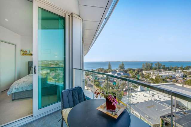 1111/11 Tamariki Avenue Orewa_1