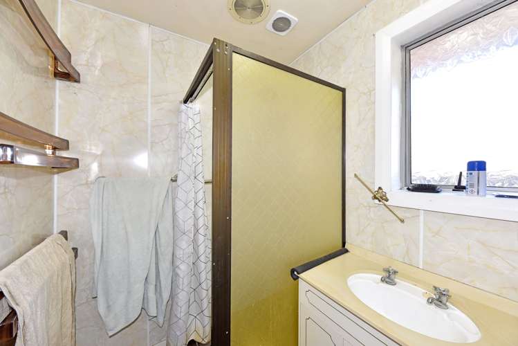 172 Shortland Street Aranui_14