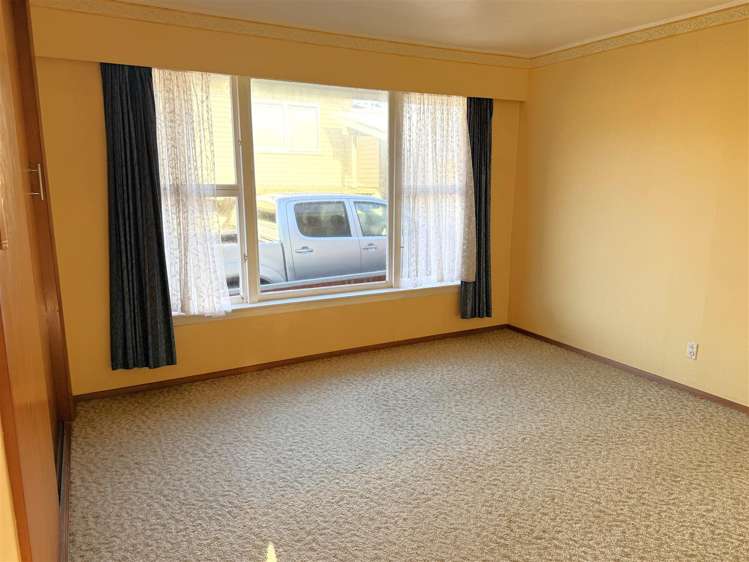 7 Gilbert Road Paroa_15