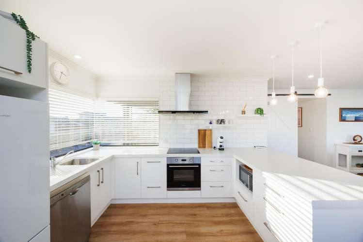 50 Shortt Street Foxton Beach_5