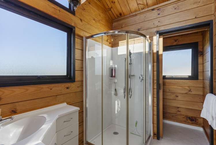 38 Callis Avenue Opaheke_15