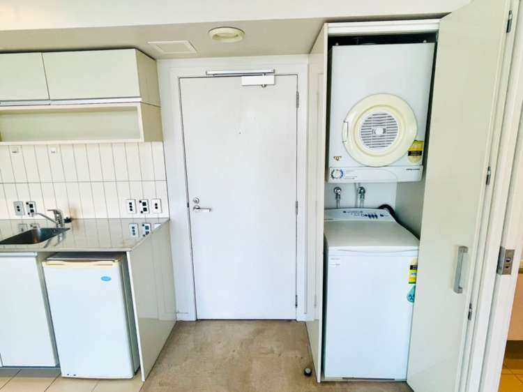 516/77 Halsey Street 10015_4