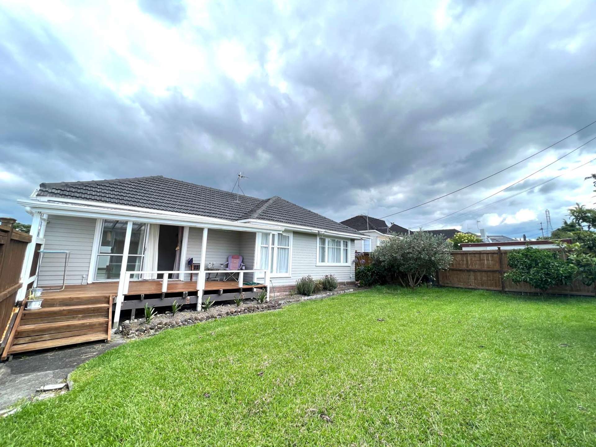 101 Roberts Road Te Atatu South_0