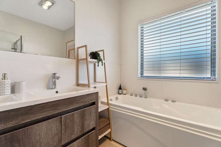 29/101 Harbour Drive Matarangi_22