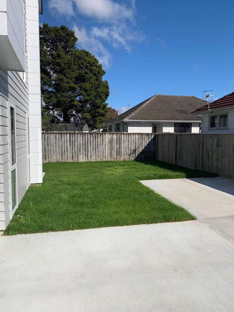  A/19 Marion Street Silverstream_20
