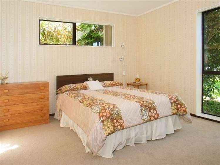 28 Peterhouse Street Tawa_10