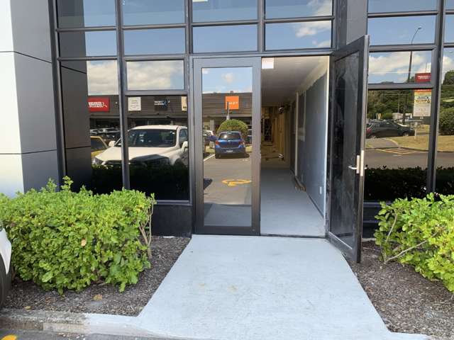 Tenancy B - 28 Constellation Drive Mairangi Bay_2