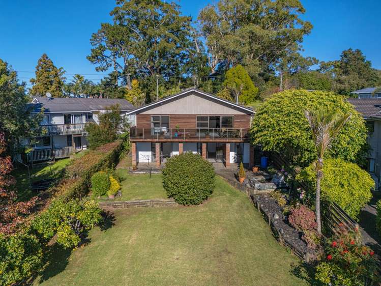 24 Tawhana Crescent Red Beach_26