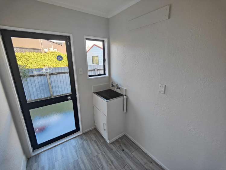 1B Hawk Street Frankton_12