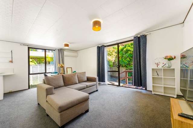 3/77 Woodfern Crescent Titirangi_3