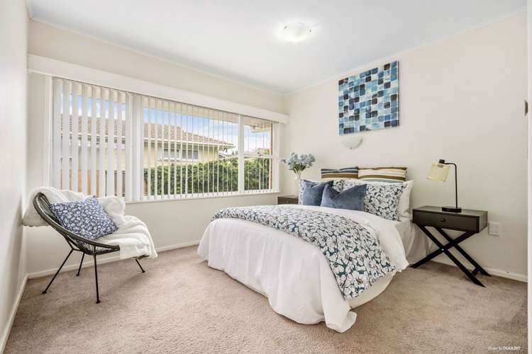 2/2b Dowling Place Pakuranga_6