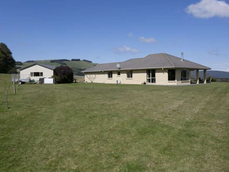 152 Hitiri Road Kinloch_6