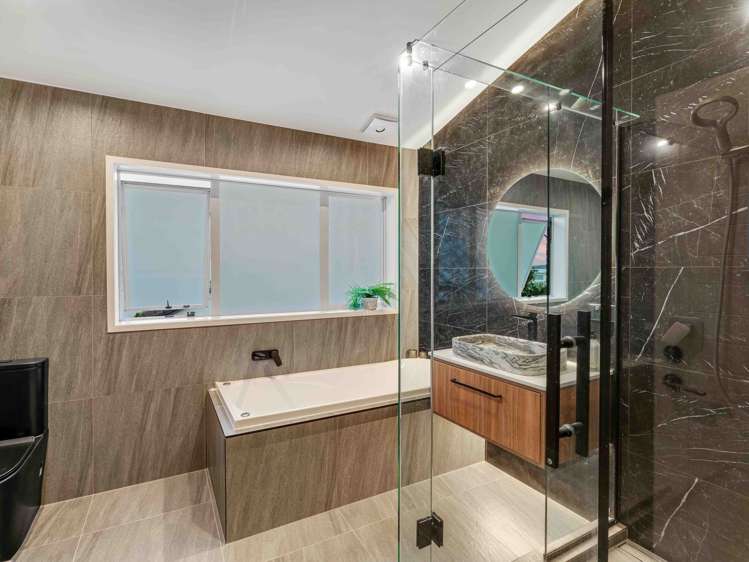 19 Westpark Drive West Harbour_15