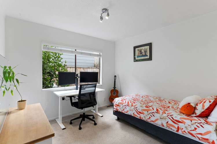 9 Sispara Place Beach Haven_8