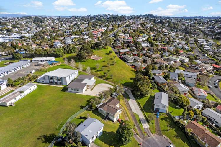 32 Tawavale Crescent Totara Vale_11