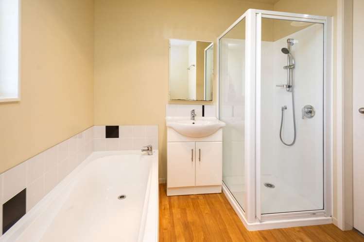 4 Saul Lane Springlands_9