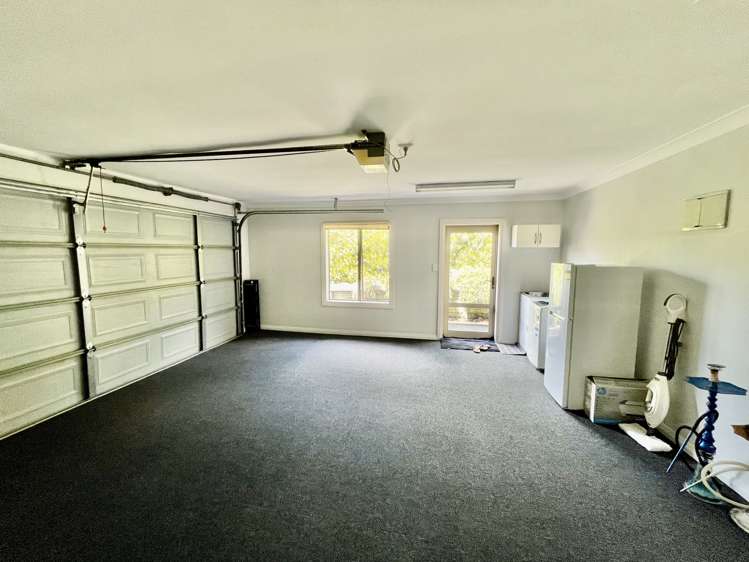 28 Brittany Drive Henderson_9