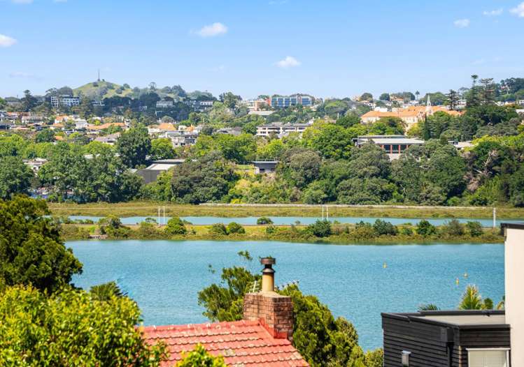 130A Paritai Drive Orakei_16