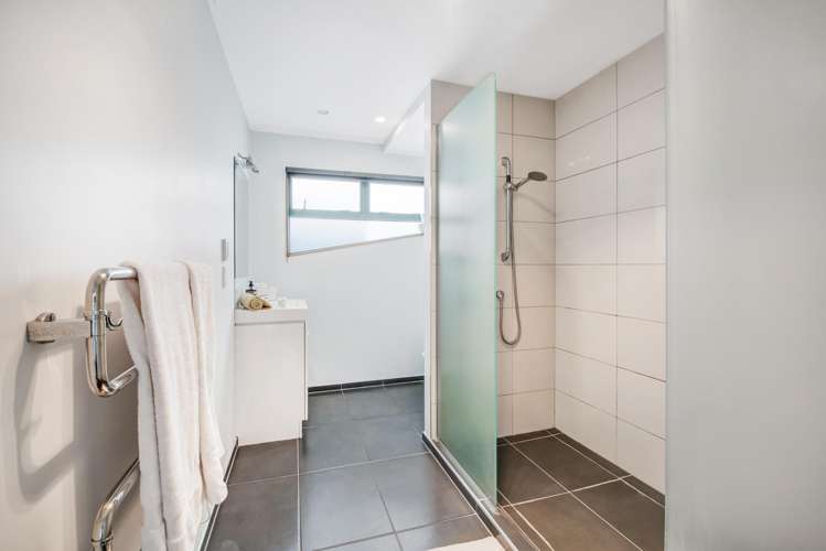 57 Duncansby Road Stanmore Bay_26