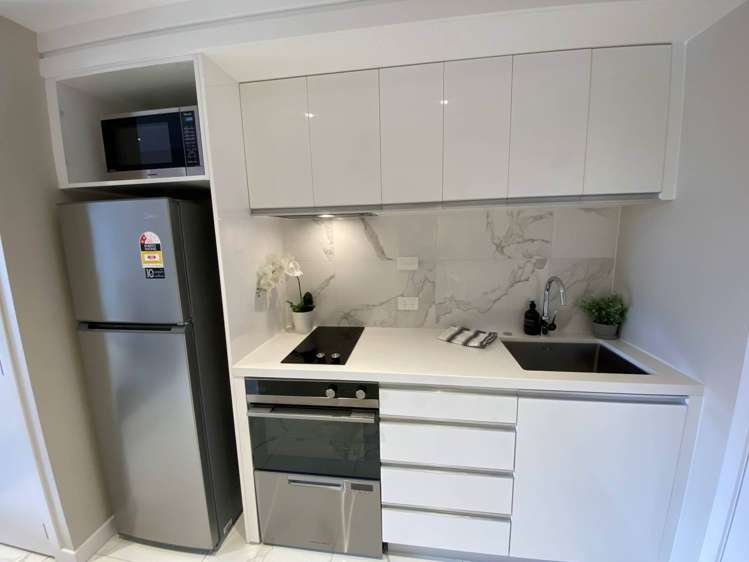 1010/47 Beach Road_0