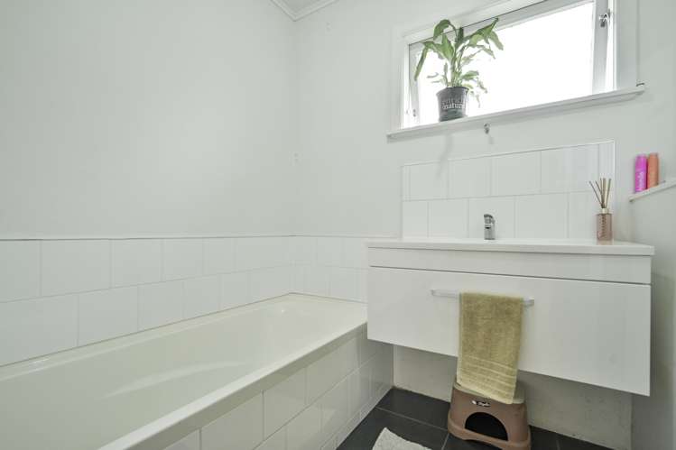 902 Nelson Street North Mahora_11