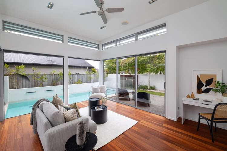 10 Hatton Court Northwood_29