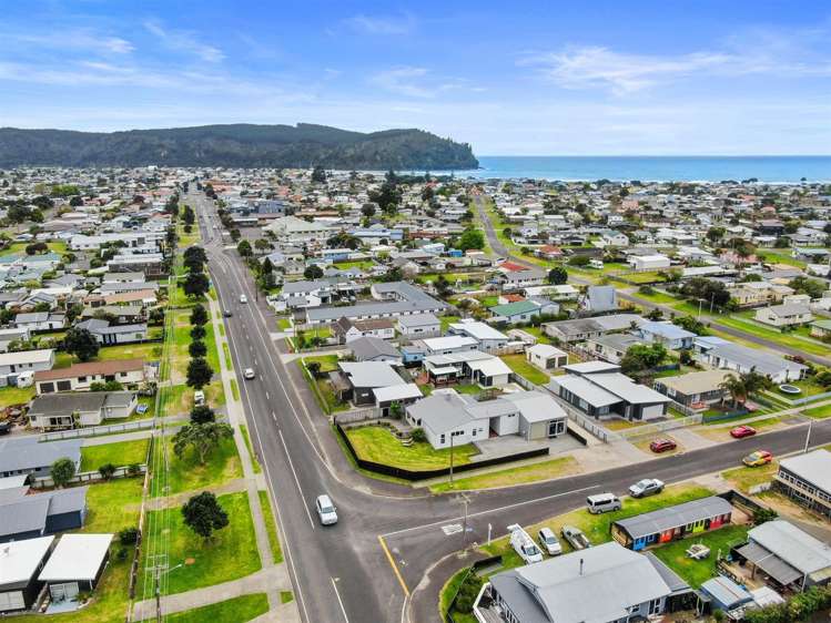 300 Port Road Whangamata_23