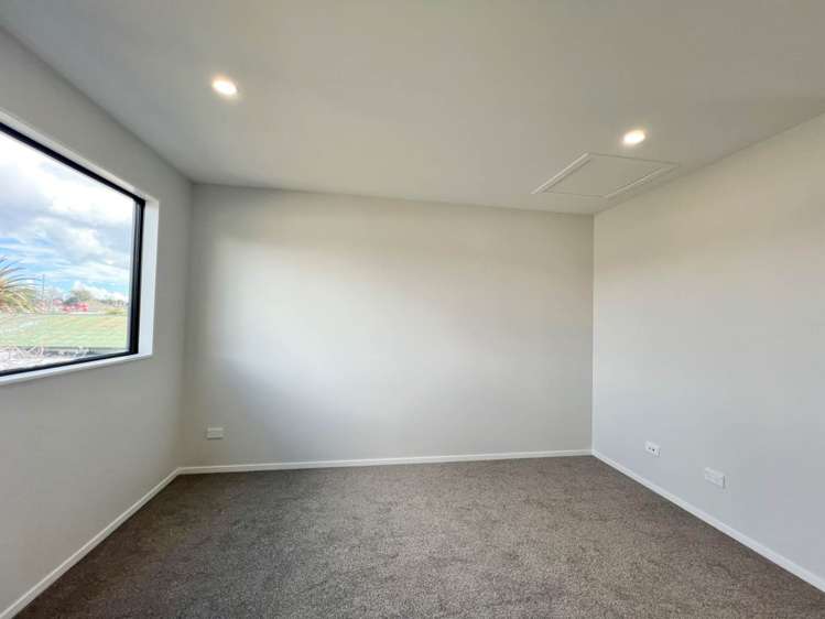 5 /8 Clutha Crescent Clover Park_10