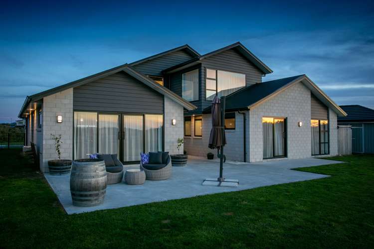 21 Hyatt Close Leamington_17