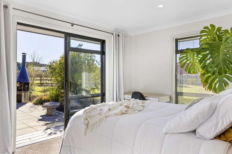 3 Karaka Place Kinloch_16