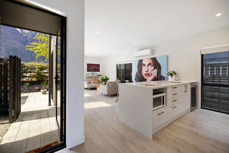 3 Mulholland Drive Jacks Point_21