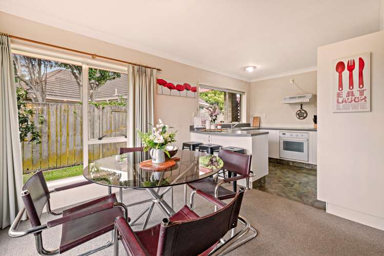 2/98 Frank Nobilo Drive Golflands_9