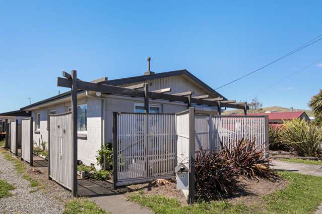 Easy Living, Close to Town