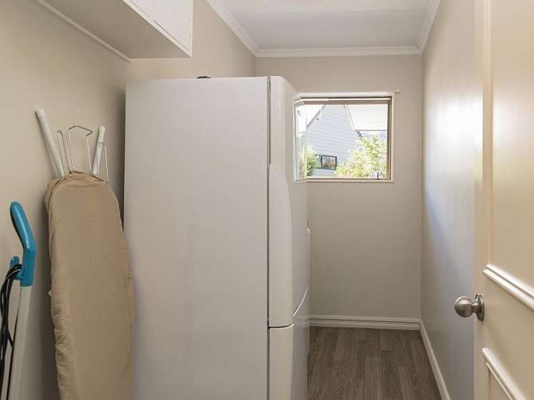 9 Byron Place Stoke_12