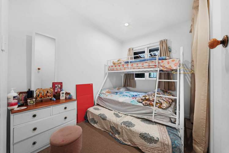 274 Royal Road Massey_17