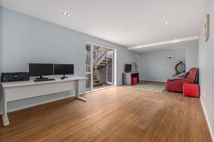 9 Ayr Place Papakowhai_20