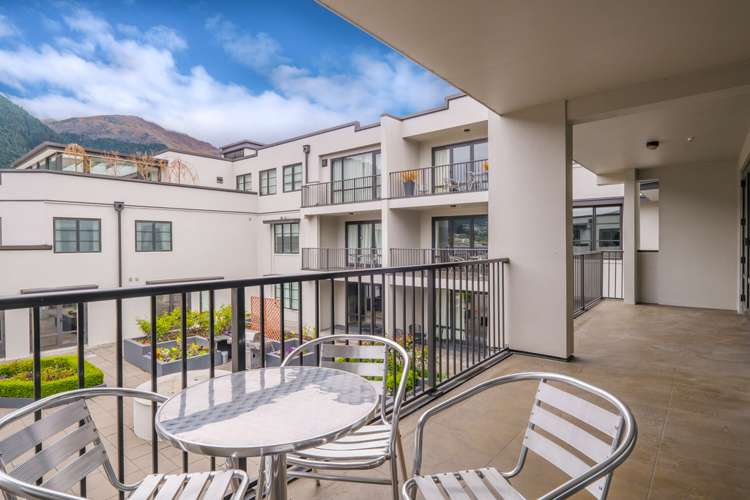 402/1 Beetham Street Queenstown_19