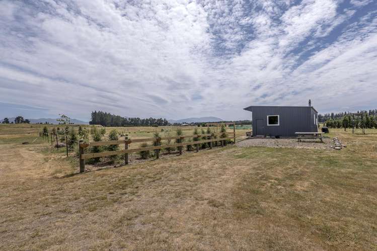 260E Foothills Road Okuku_10