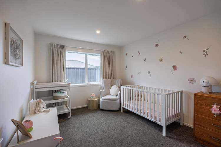 31 Hikawera Drive Frimley_7