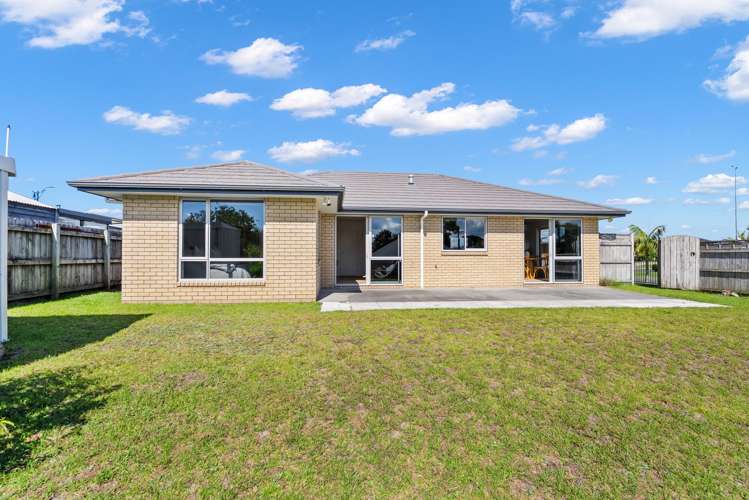 9 Finch Street One Tree Point_20