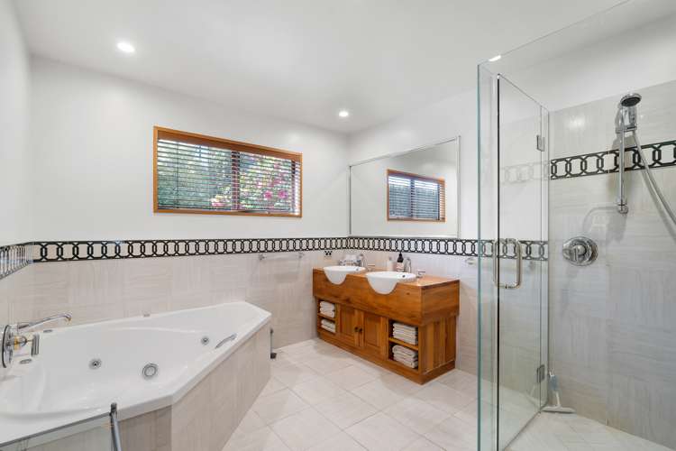 8 Baker Grove Wanaka_11