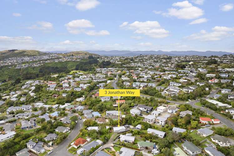 3 Jonathan Way Paparangi_6