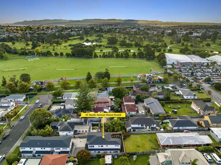 3c Rustic Avenue Mount Roskill_31