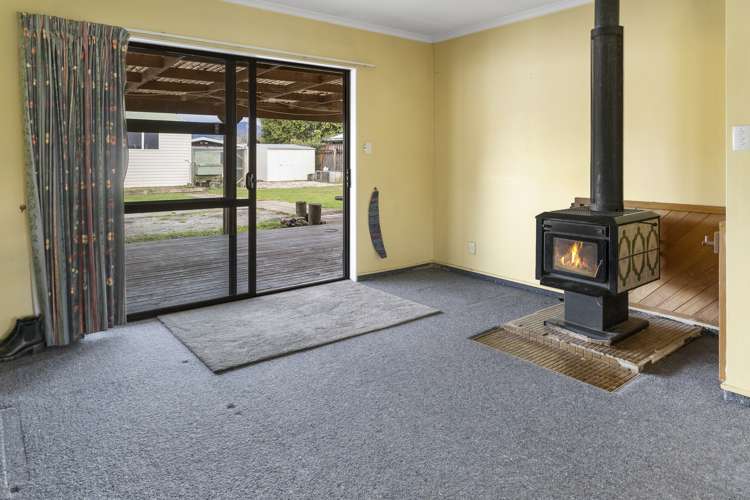 19 Lord Auckland Road Wakefield_14